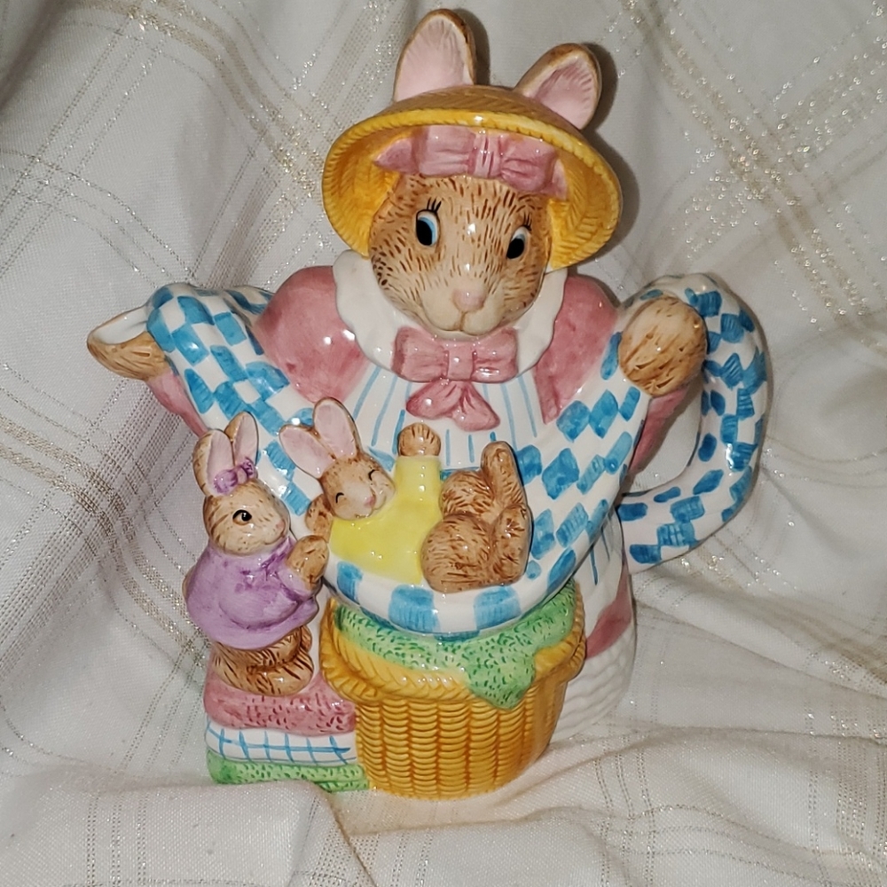 Mother Bunny and Little Bunnies Tea Pot